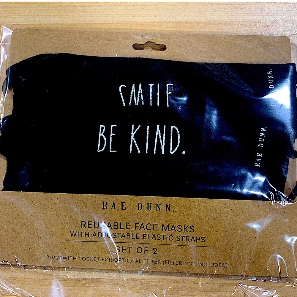 🖤Rae Dunn Reusable face mask🖤